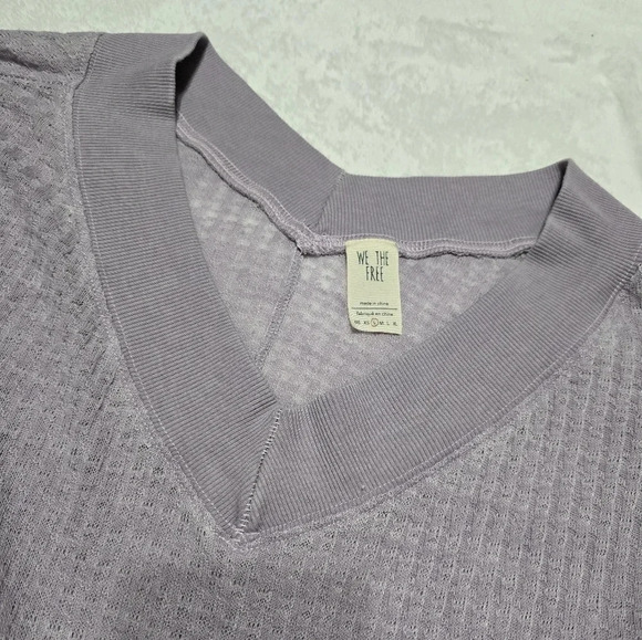 We The Free South Side Thermal Off-Shouler Top in Lilac, Slouchy Fit, EUC! - Picture 5 of 9